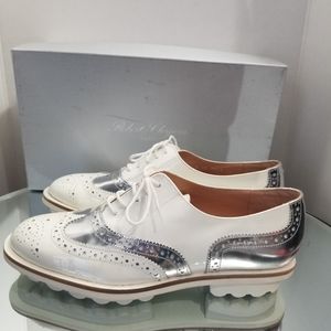 Robert Clergeri White Metallic Patent LeatherLace Up Oxford 38.5
